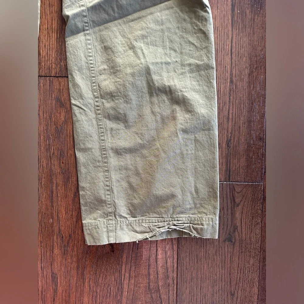 Alter’d State Women’s Olive Green Cargos Pants- size Medium